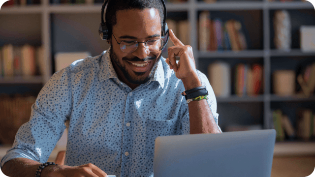simpático guardião da IOB em atendimento online