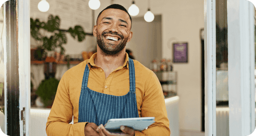 Jovem empreendedor usa emissor de notas fiscais